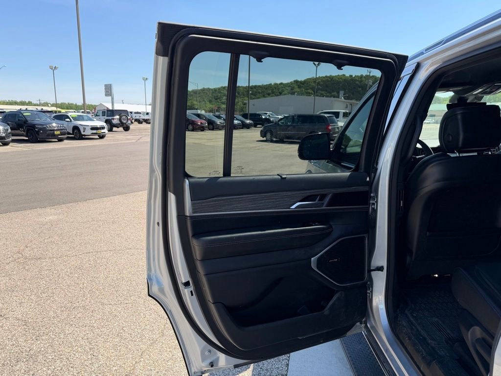 2024 Jeep Wagoneer Series II
