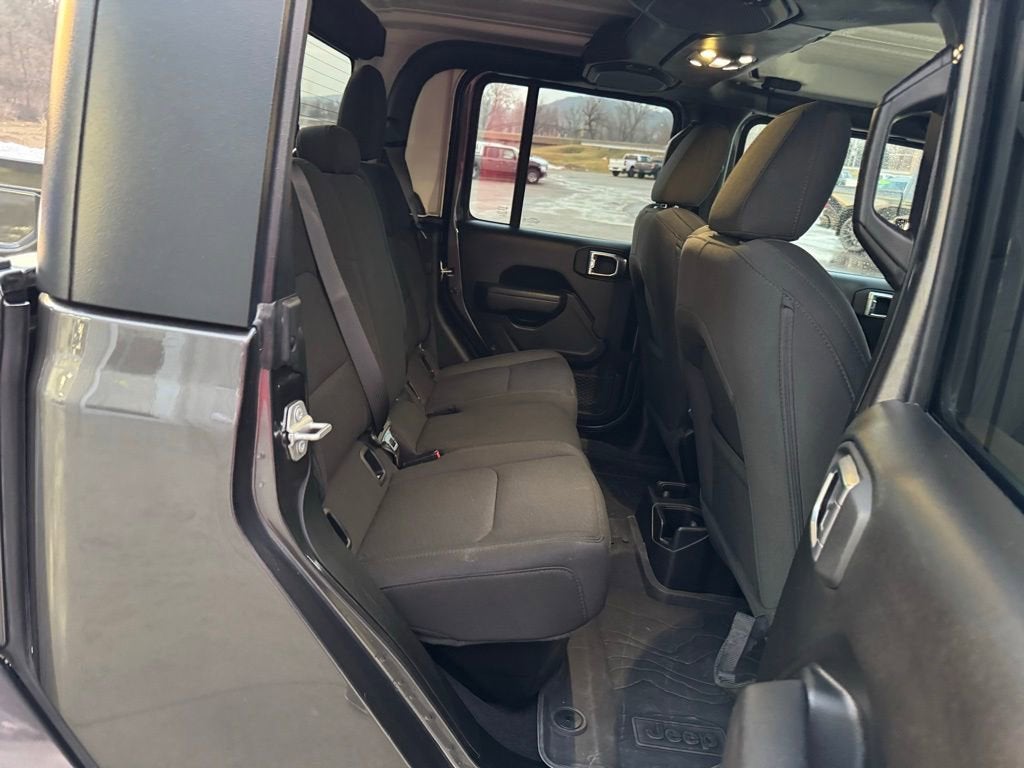 2023 Jeep Gladiator Willys