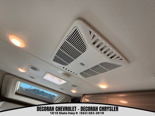 2022 Ford Transit Cutaway Base