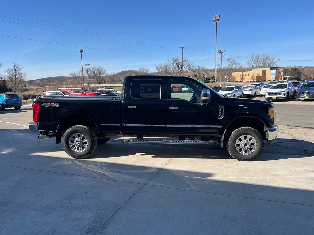 2017 Ford Super Duty F-250 SRW Lariat