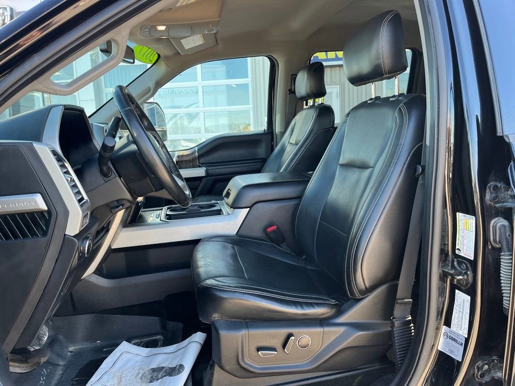 2017 Ford Super Duty F-250 SRW Lariat