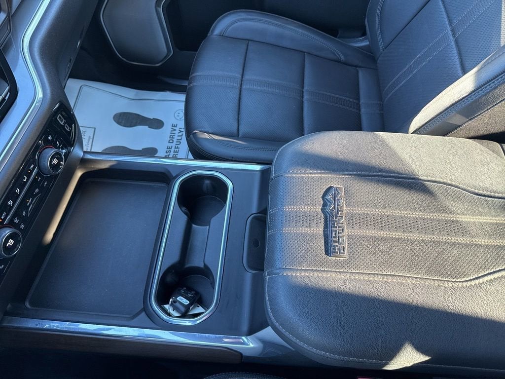 2024 Chevrolet Silverado 3500 HD High Country