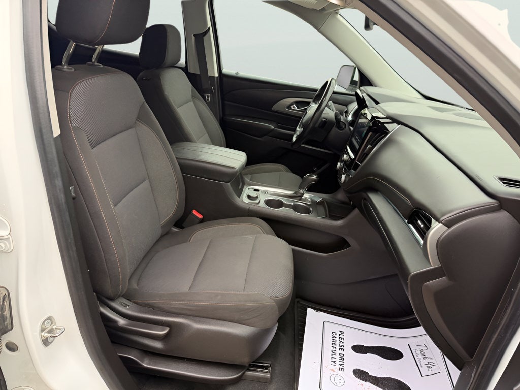 2018 Chevrolet Traverse LT Cloth