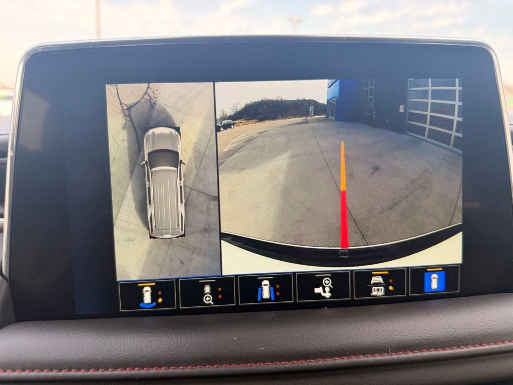 2023 Chevrolet Suburban RST