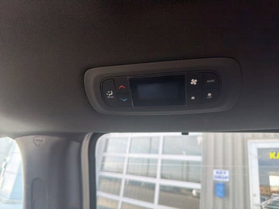 2025 Chrysler Voyager LX