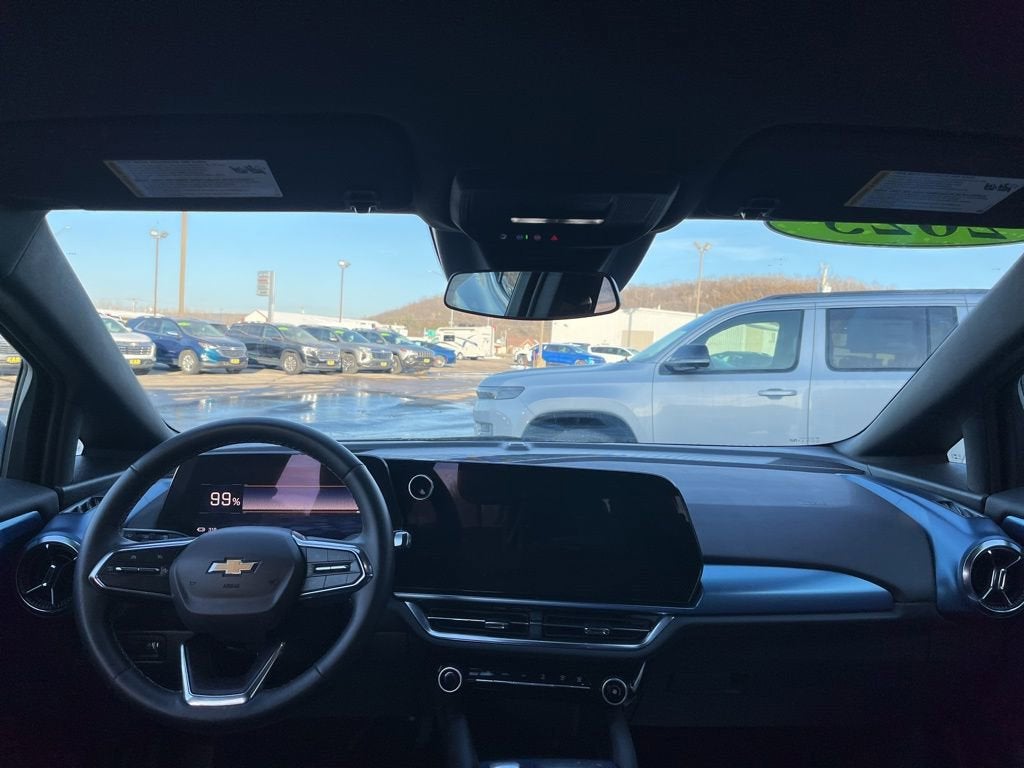 2025 Chevrolet Equinox EV LT