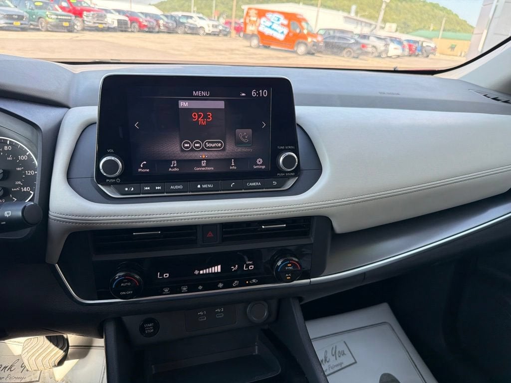 2025 Nissan Rogue SV