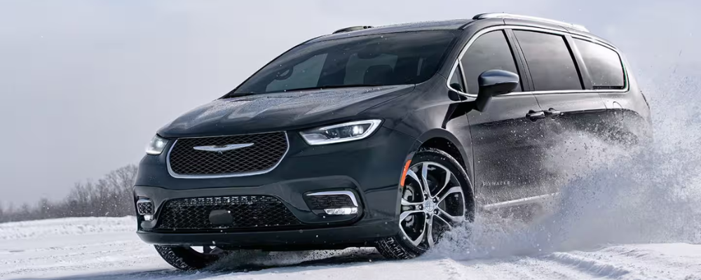 2024 Chrysler Pacifica Review in Decorah, IA