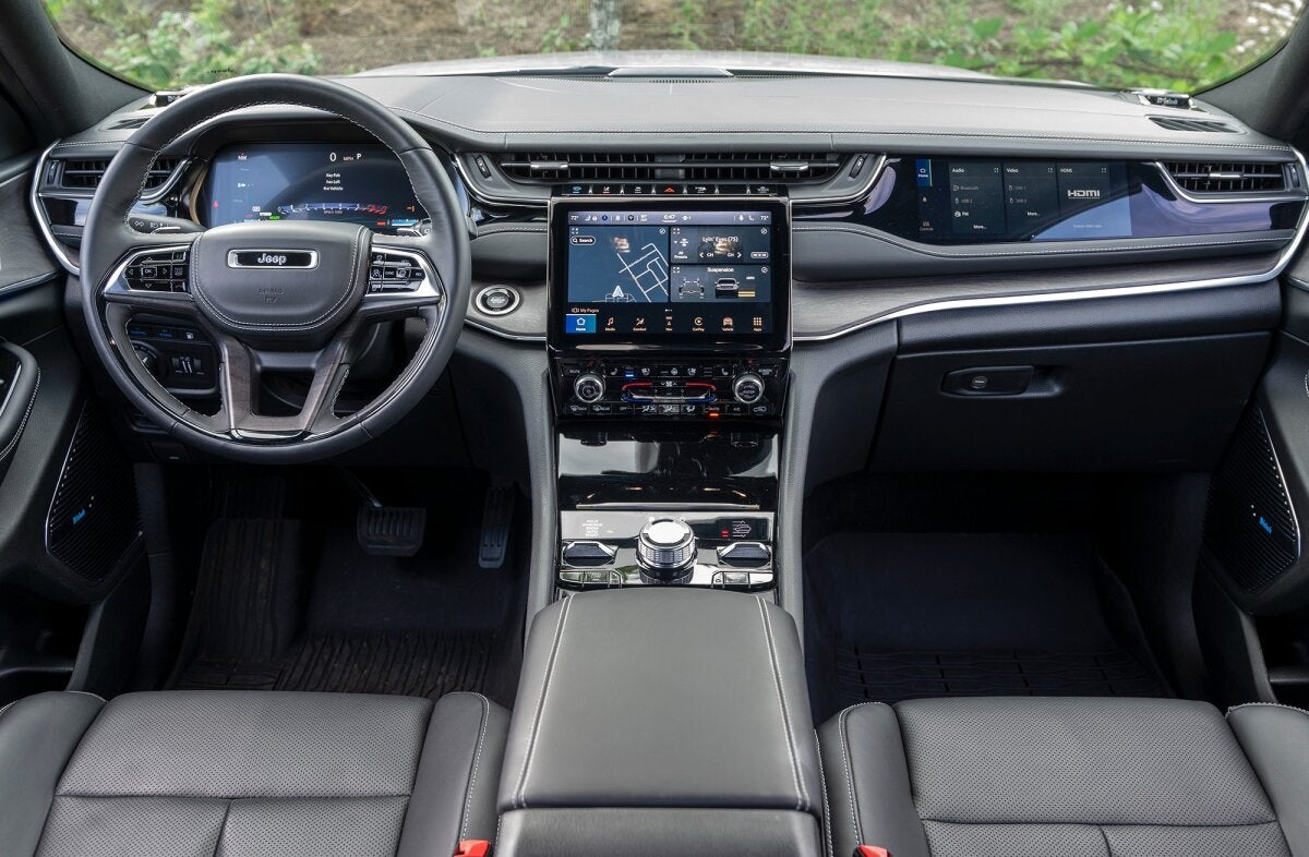 2024 Jeep Grand Cherokee Model Review in Decorah, IA